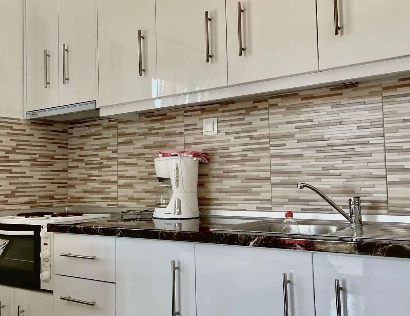 Anna Dani Apartments Вурвуру