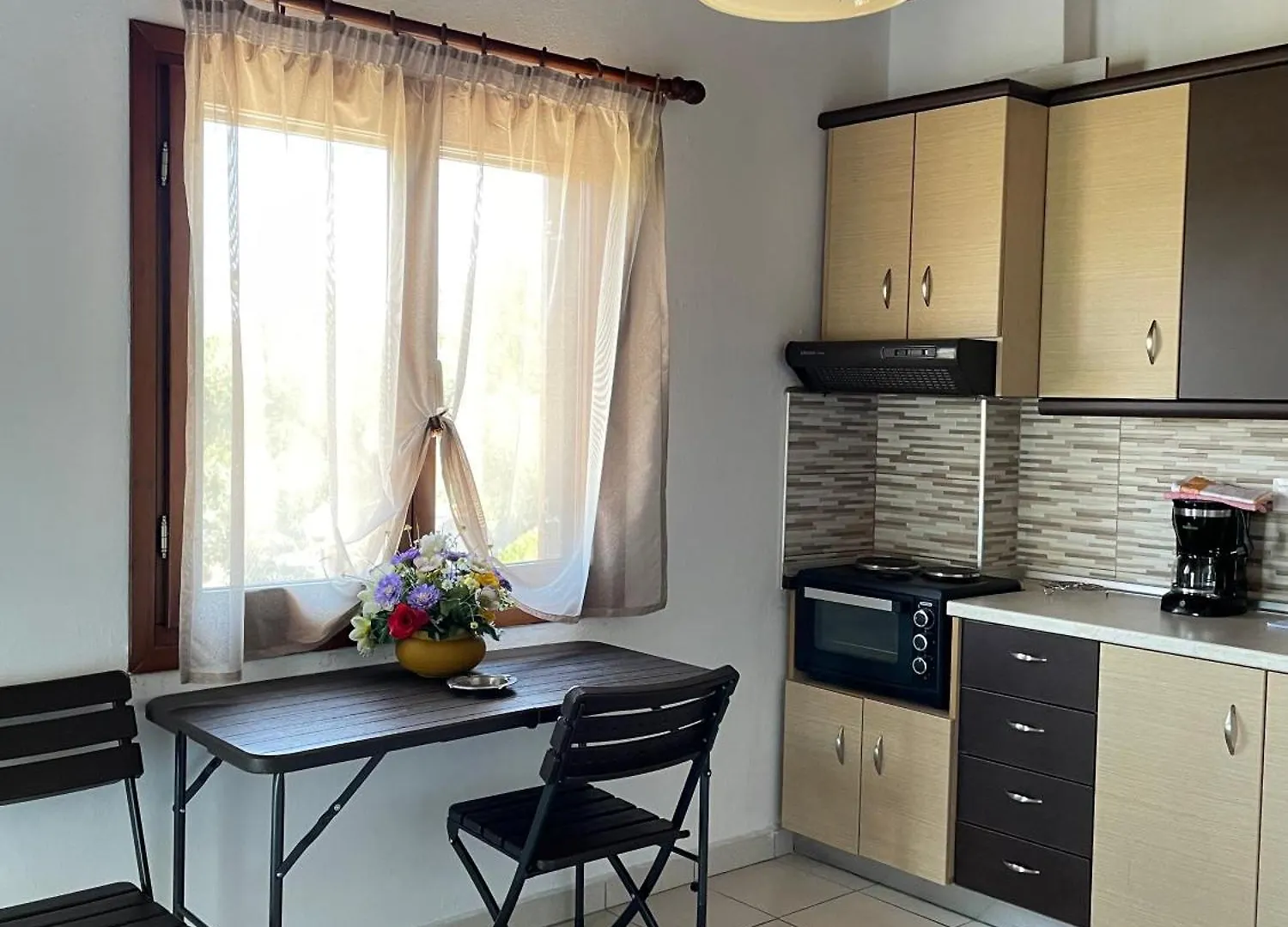 Anna Dani Apartments Вурвуру 0*,