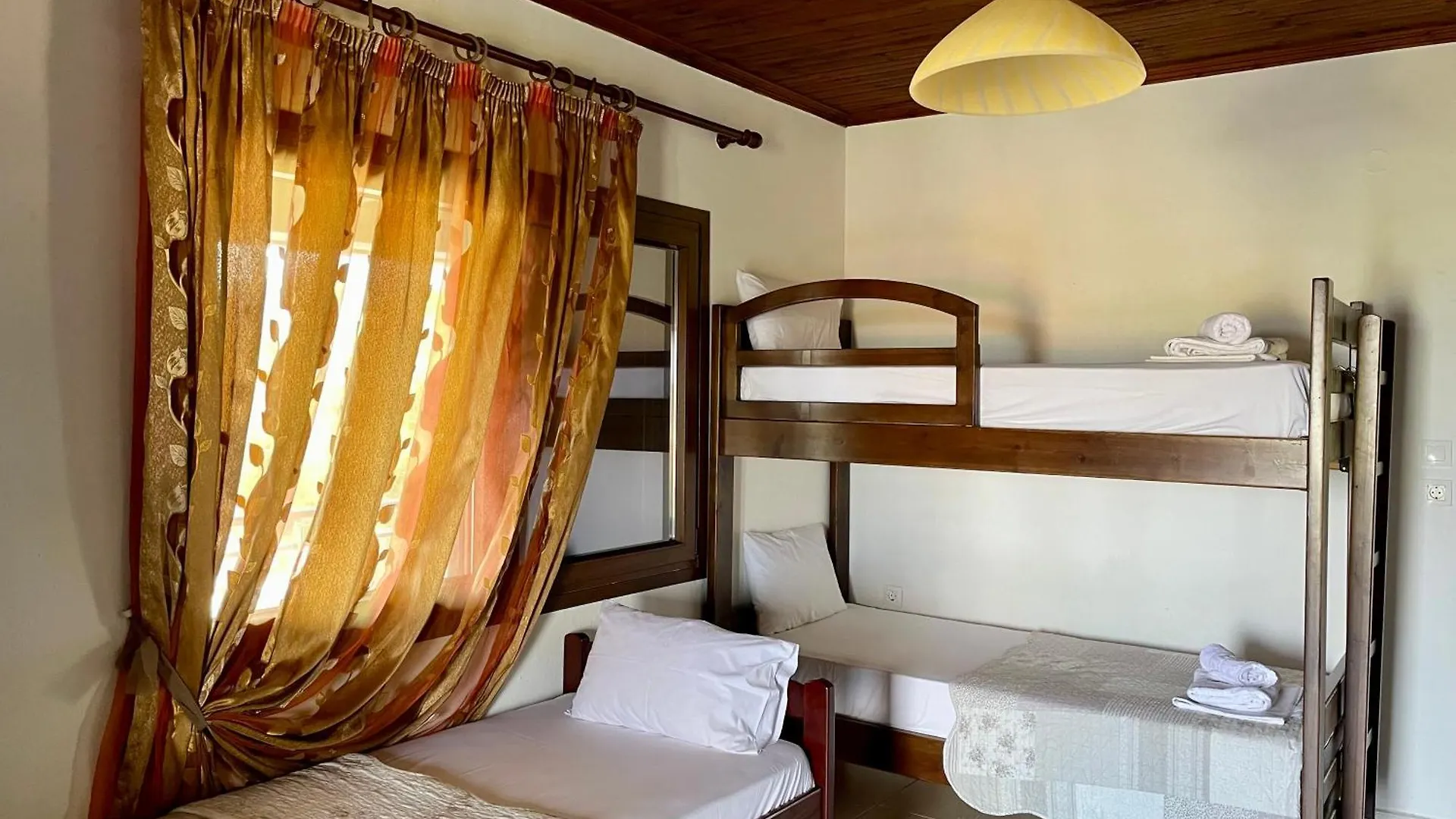 Anna Dani Apartments Вурвуру 0*,